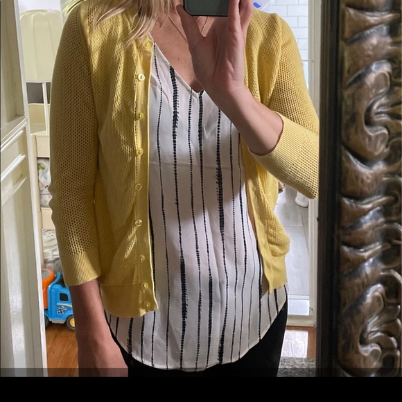 The Limited Yellow Cardigan - Picture 2 of 5